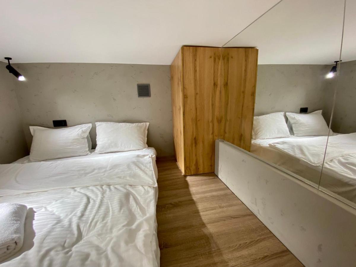 Leogrand Apartments On Filatova 12 Lviv Bagian luar foto